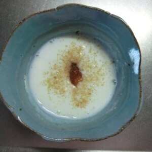 柿ジャムシナモンミルクヨーグルト